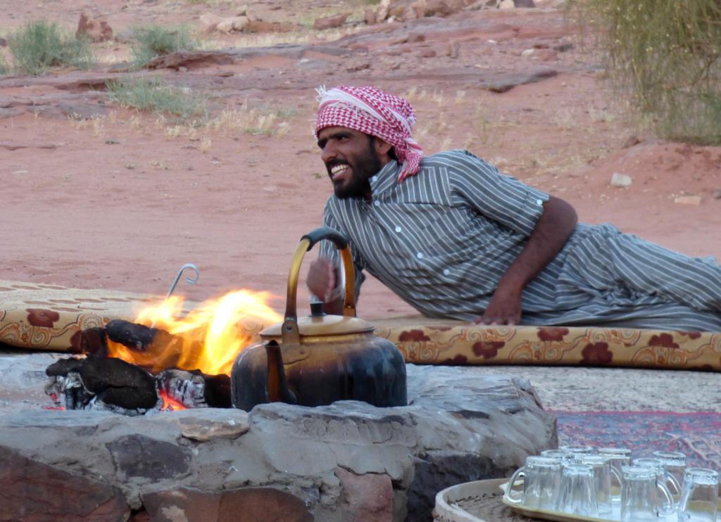 Mohammed Mutlak Camp Hotel Wadi Rum Ngoại thất bức ảnh
