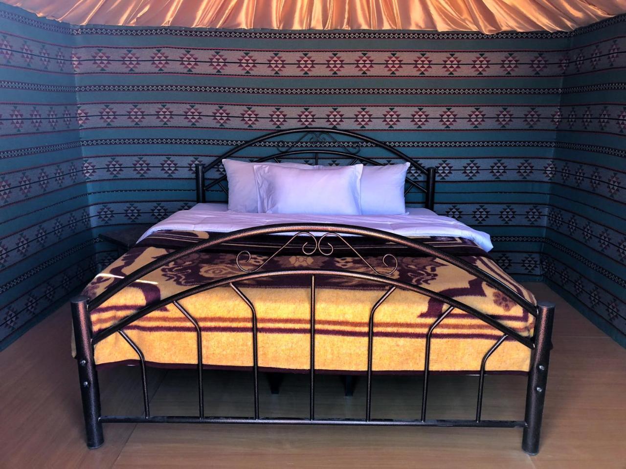 Mohammed Mutlak Camp Hotel Wadi Rum Ngoại thất bức ảnh