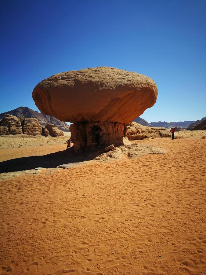 Mohammed Mutlak Camp Hotel Wadi Rum Ngoại thất bức ảnh